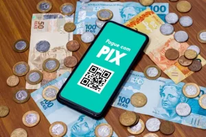 Documento Revela Que Governo Planejou Monitorar PIX para Aumentar Arrecadação Tributária