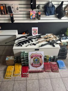 Ações coordenadas realizadas por forças de segurança pública.